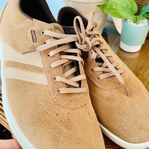 Apple Yard Globe Men’s 14 Neutral Shoes